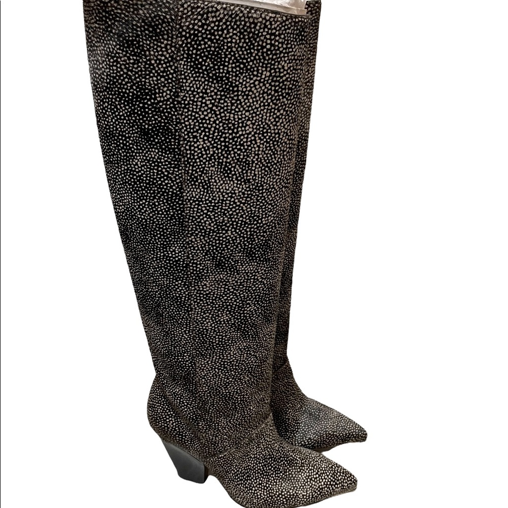 NWOT TORY BURCH KNEE HIGH BOOTS